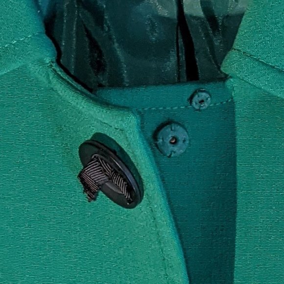 Tahari Green with Black Buttons Blazer_Size 14W - Picture 6 of 9